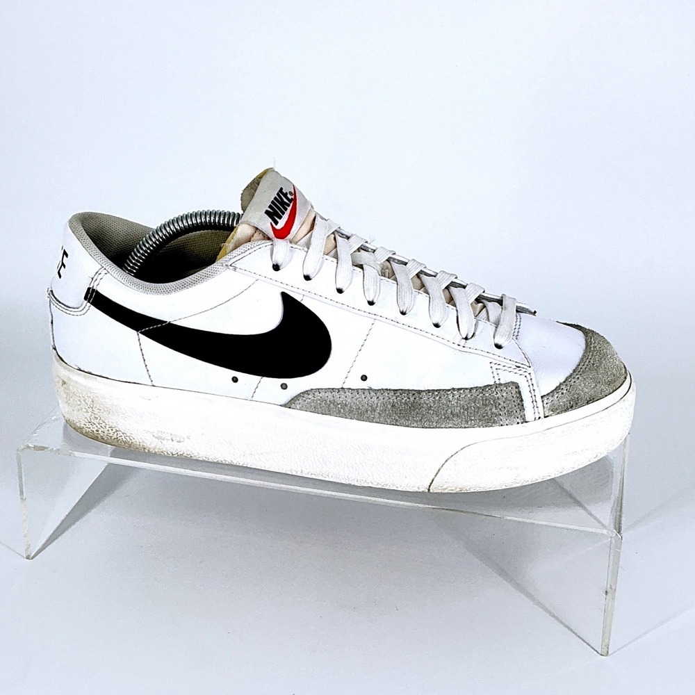 Nike Size 10.5 Blazer Low Vintage White Black Suede Womens Shoes - Picture 2 of 14